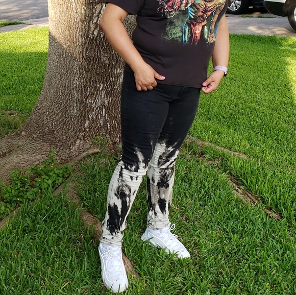 Old Navy Denim - Old Navy Bleach dyed jeans size 6